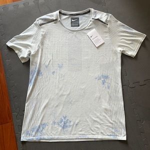 Nike Tech Pack Men’s Running Top BV5623-012 Reflective Gray Platinum Tint Large